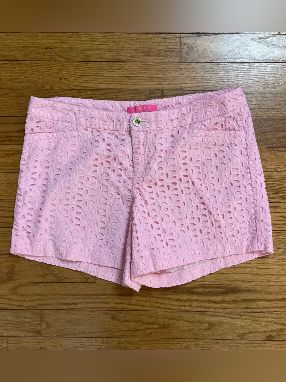 Lilly Pulitzer Pink 100% cotton pink shorts Size 10